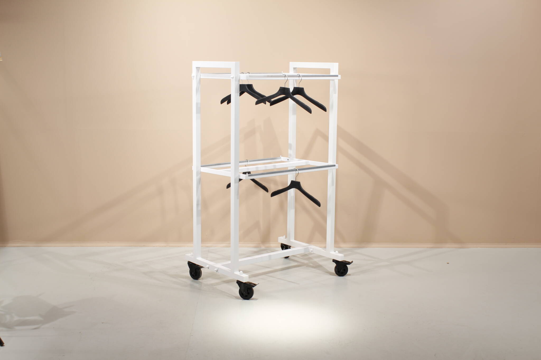 Flot gadestativ med bøjlestænger i 2 højder